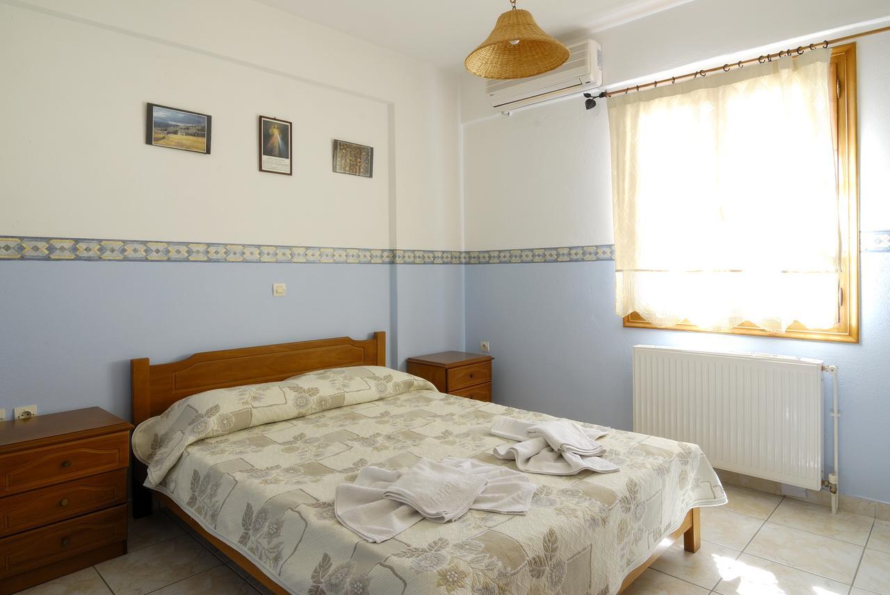 נאוסה La Celestina Apartments מראה חיצוני תמונה