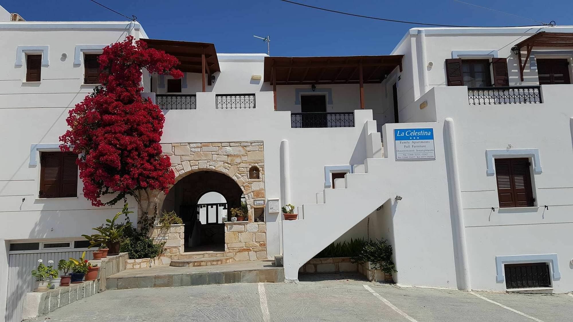נאוסה La Celestina Apartments מראה חיצוני תמונה